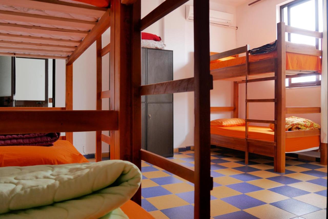 The Galley Party Hostel Szkodra Zewnętrze zdjęcie