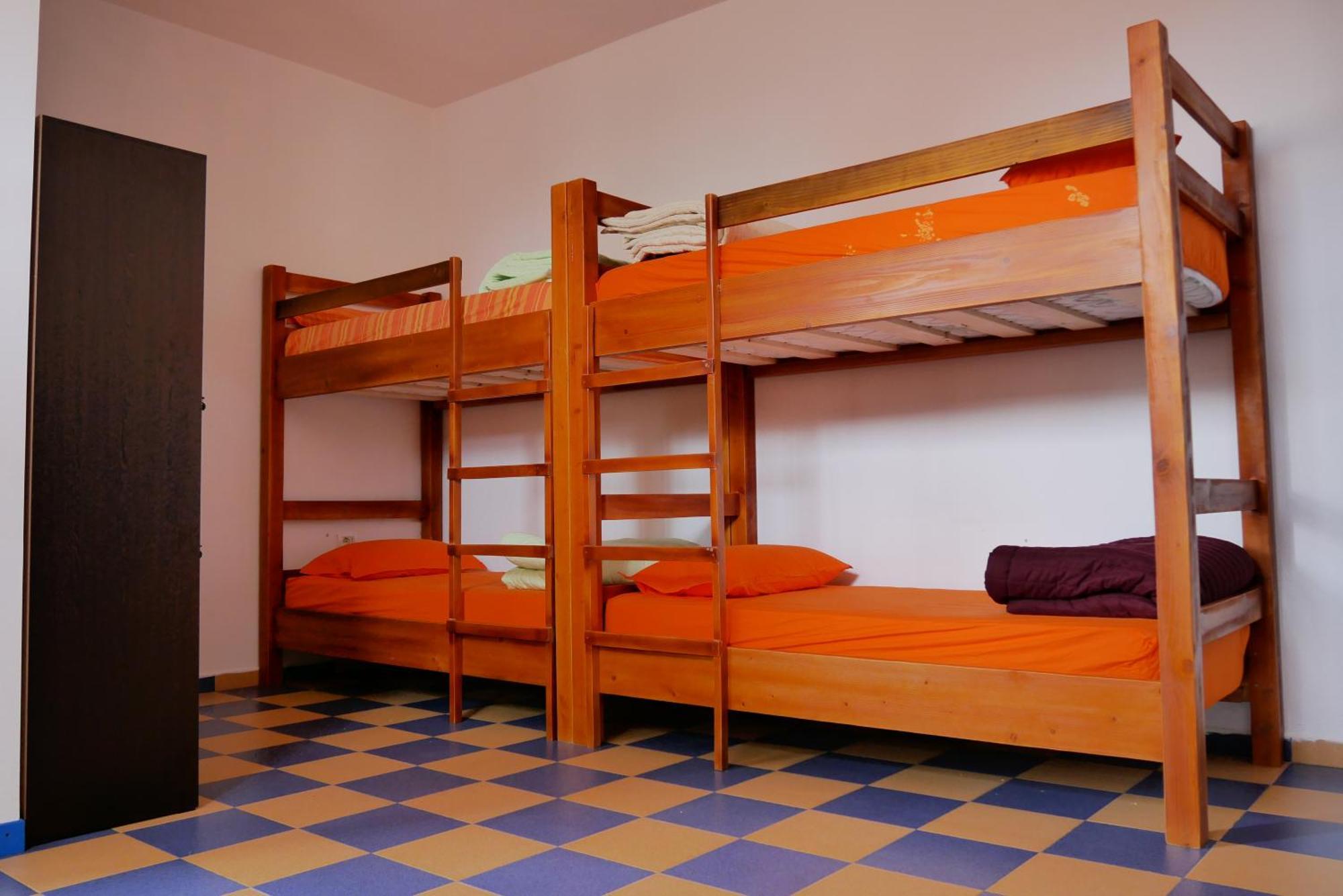 The Galley Party Hostel Szkodra Zewnętrze zdjęcie